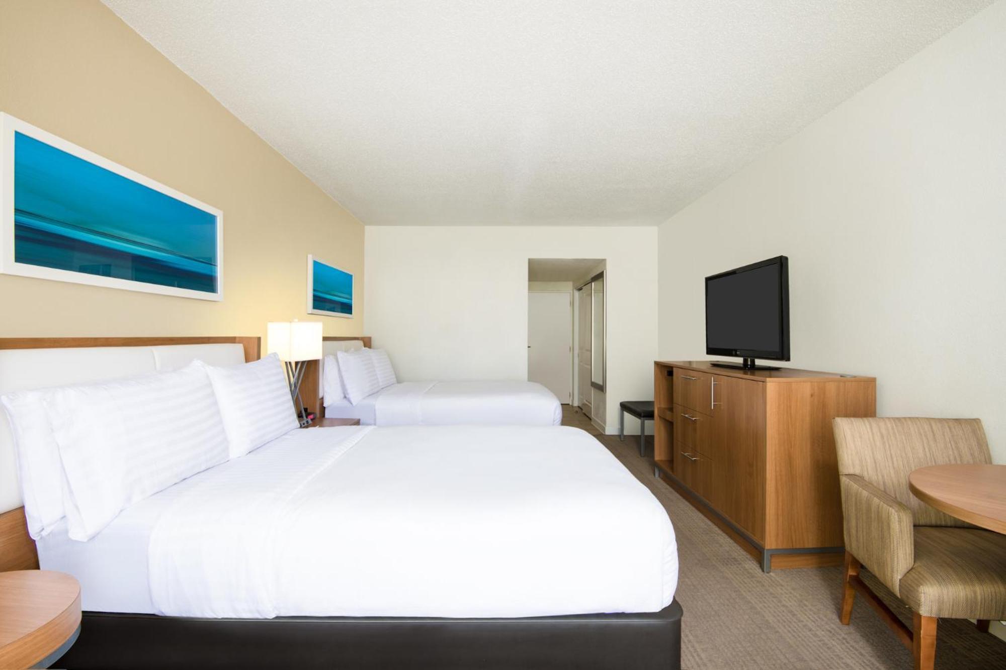 All Inclusive Holiday Inn Resort Aruba - Beach Resort & Casino By Ihg Palm Beach Exterior photo