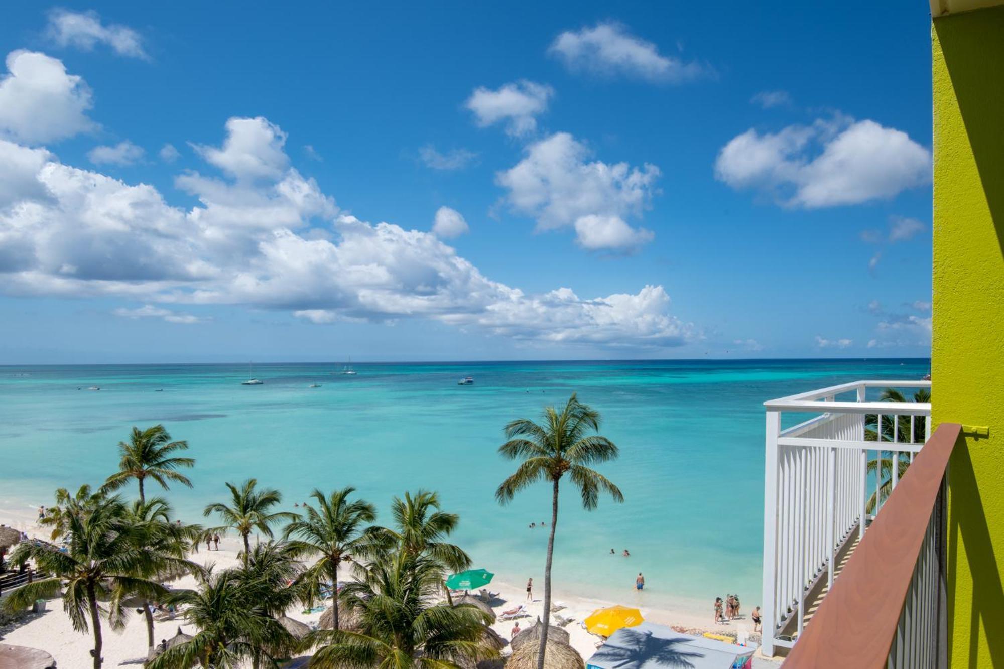 All Inclusive Holiday Inn Resort Aruba - Beach Resort & Casino By Ihg Palm Beach Exterior photo