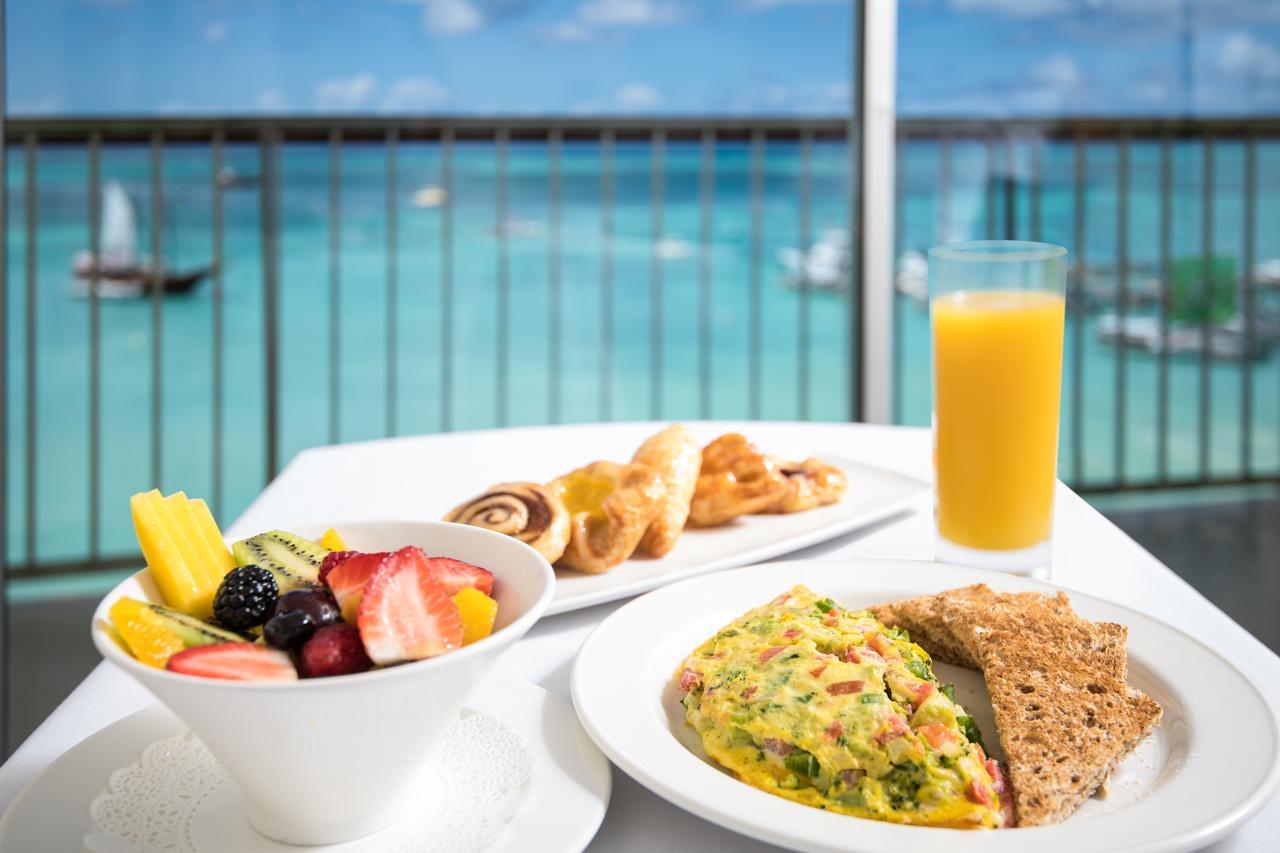 All Inclusive Holiday Inn Resort Aruba - Beach Resort & Casino By Ihg Palm Beach Exterior photo
