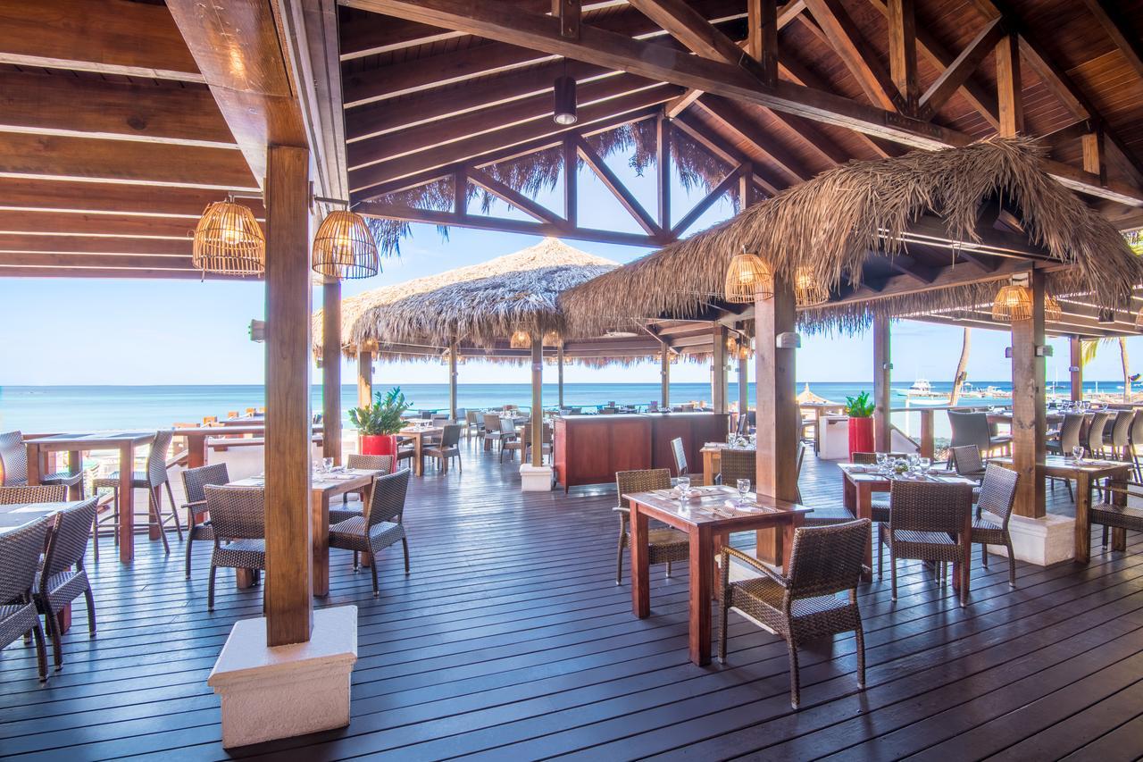 All Inclusive Holiday Inn Resort Aruba - Beach Resort & Casino By Ihg Palm Beach Exterior photo